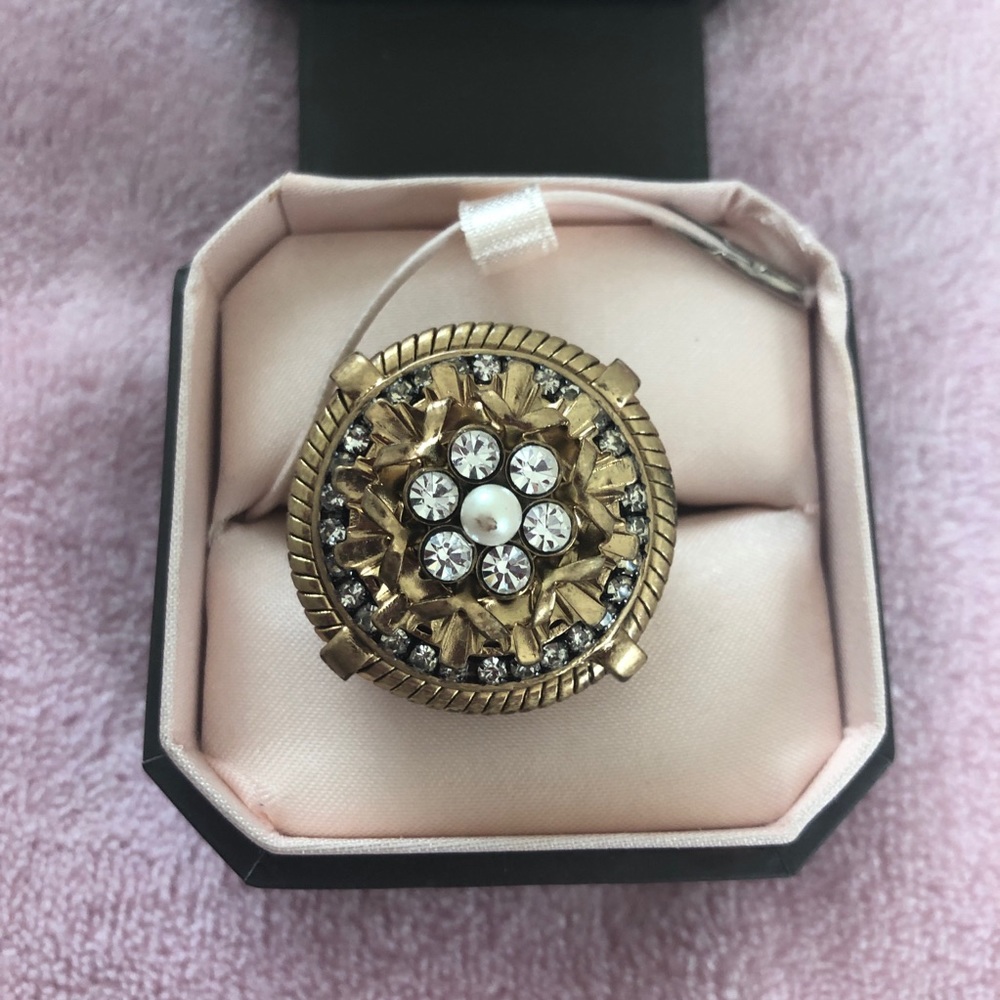 Juicy Couture ring